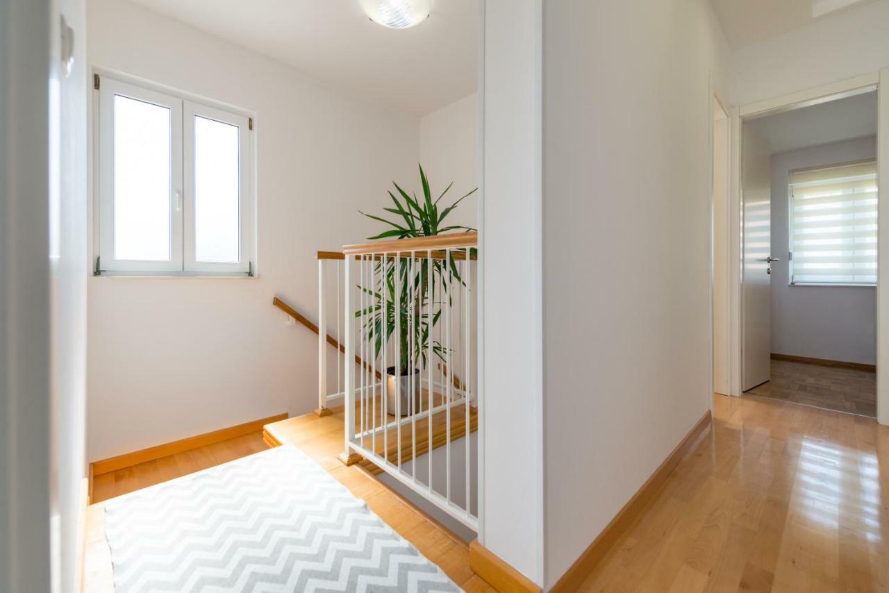 Apartment Sun & Sea Split Exterior photo